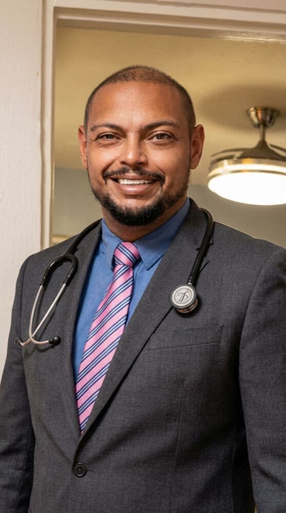 Portrait of Dr. Juan José Arellano, M.D., Clinical Director at MindScape Precision